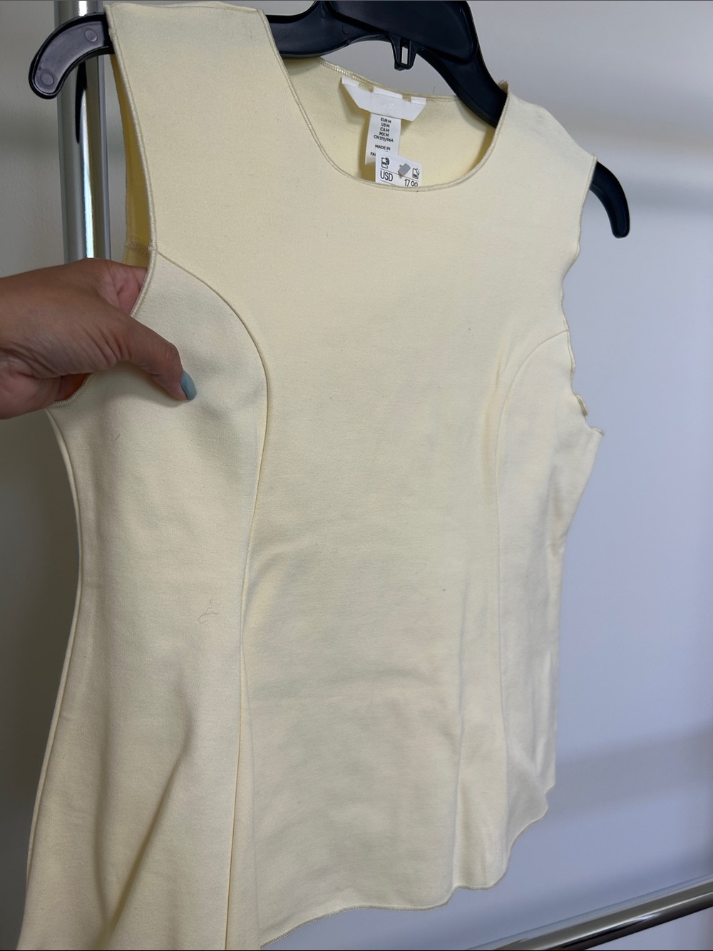 H&M Top - Picture 3 of 6